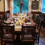 Family Fedora Hotel 2*