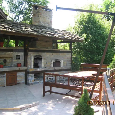 Family Fedora Hotel 2*