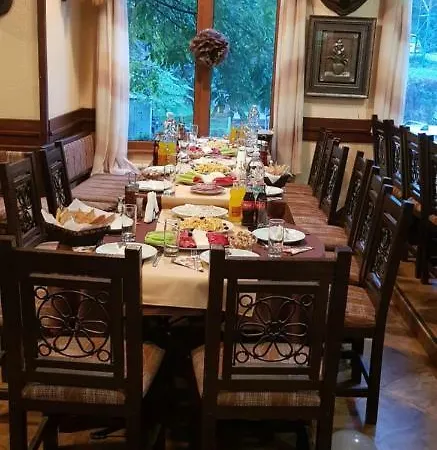 Family Fedora Hotel 2*