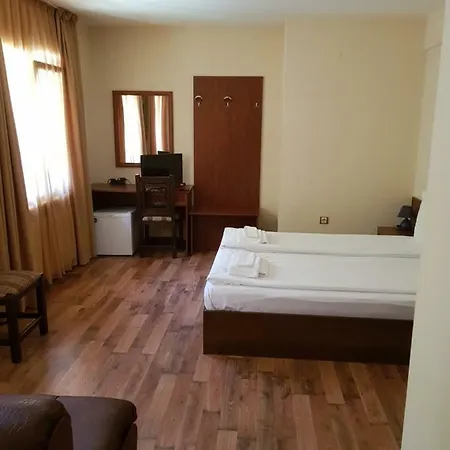 Hotel Family Fedora