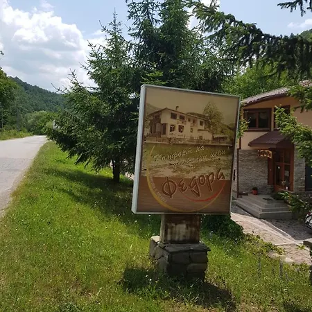 Family Fedora Hotel 2*