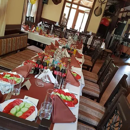 Hotel Family Fedora Ribarița