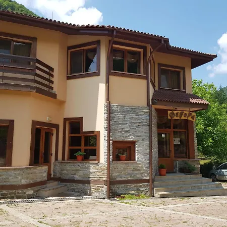 Family Fedora Ribarița