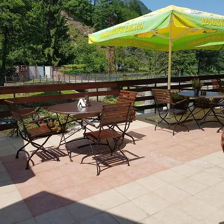 Family Fedora Hotel 2*